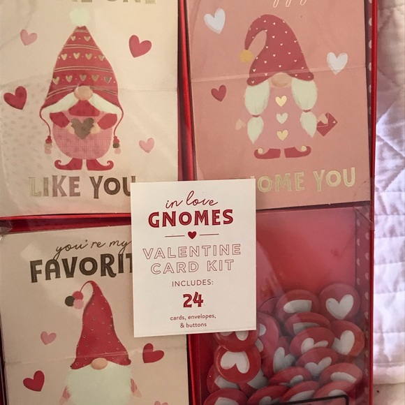 Valentine's Day Gnome Gift Set - Picture 3 of 4